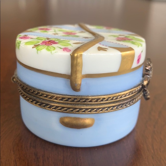 Romance Hatbox Limoges Box - Picture 5 of 8